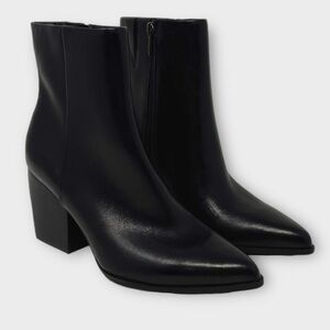 NEW!! Nordstrom Franka Genuine Leather Pointed Toe Bootie Black Size 6